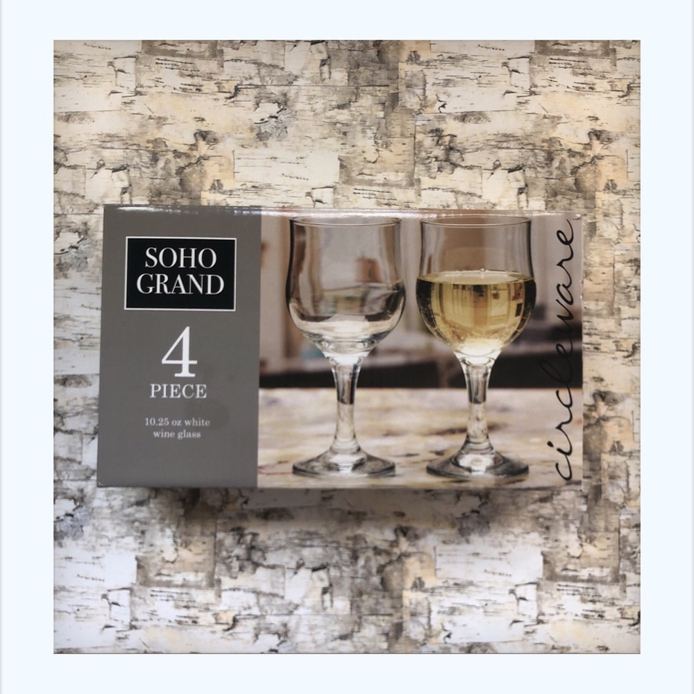 4 piece white wine glass set 10.25oz by SOHO GRAND